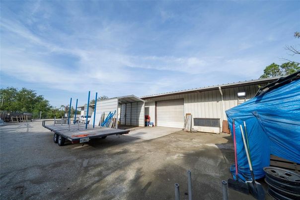 Backyard, Detached Garage, Exterior