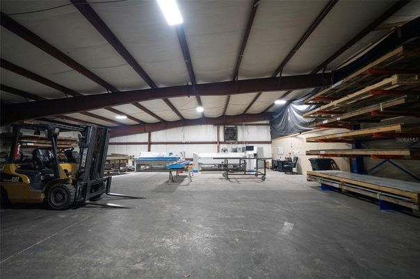 Garage, Interior