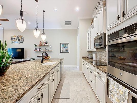Interior, Kitchen, Pendant Lights, Recessed Lighting
