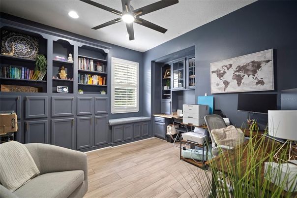 Home Office, Interior, Recessed Lighting, Wood Texture Flooring