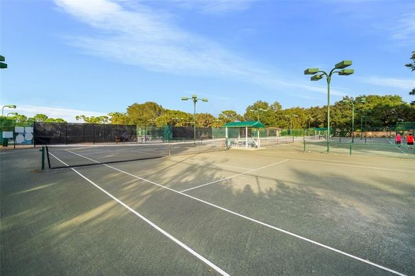 Exterior, Tennis Courts