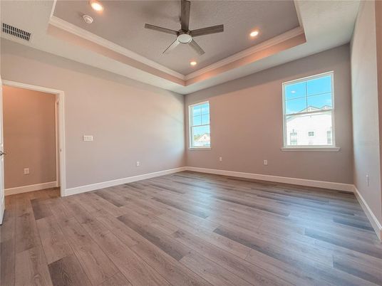 Empty room, Interior, Recessed Lighting, Wood Texture Flooring