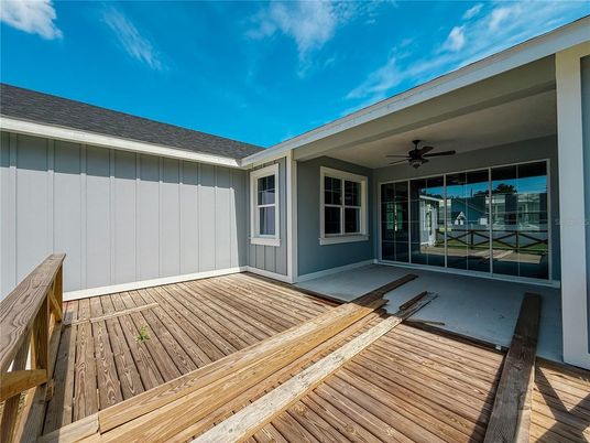 Exterior, Wood Texture Flooring