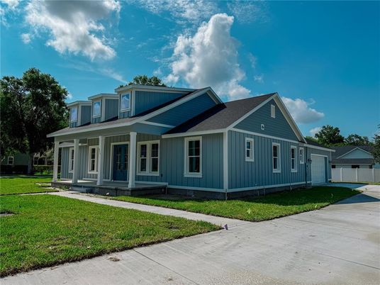 Exterior, Facade, Farmhouse