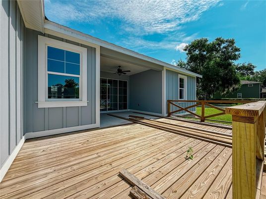 Exterior, Wood Texture Flooring