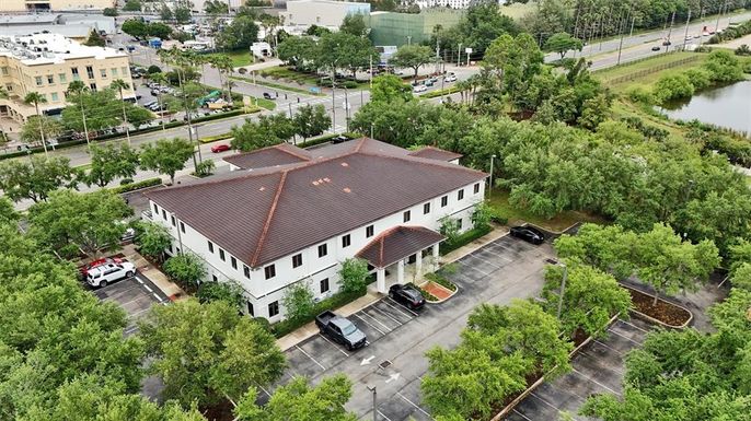 Exterior, Drone