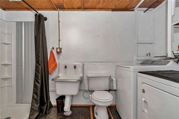 Interior, Washer, Wooden Ceilings