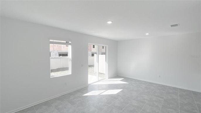 Empty room, Interior, Recessed Lighting