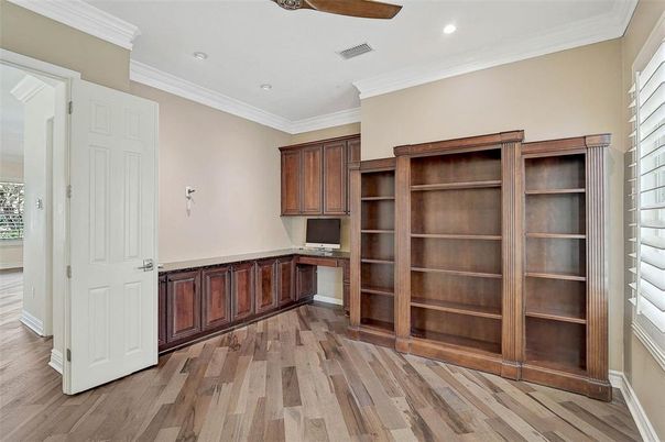 Home Office, Interior, Recessed Lighting, Wood Texture Flooring