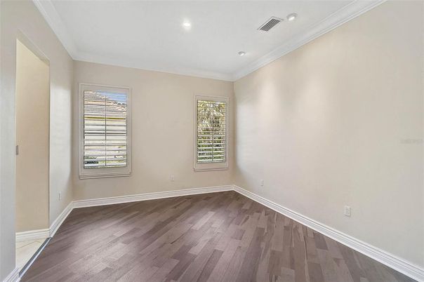 Empty room, Interior, Recessed Lighting, Wood Texture Flooring