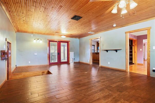 Empty room, Interior, Wooden Ceilings, Wood Texture Flooring