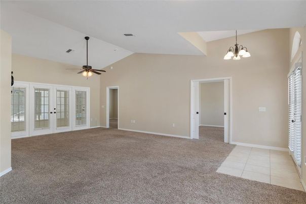 Empty room, Interior, Pendant Lights