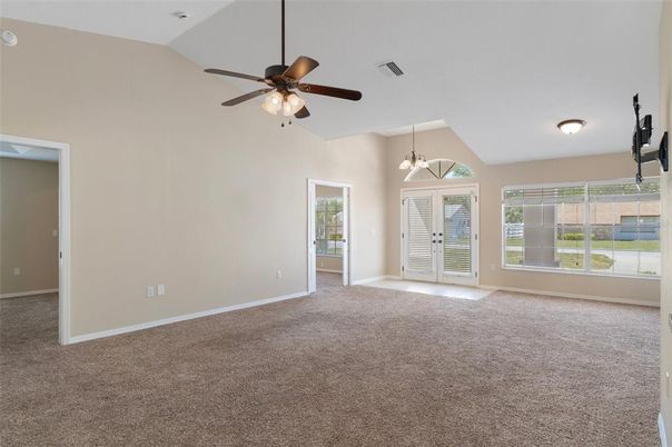Empty room, Interior, Pendant Lights