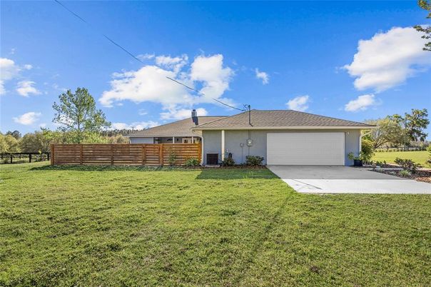Backyard, Detached Garage, Exterior