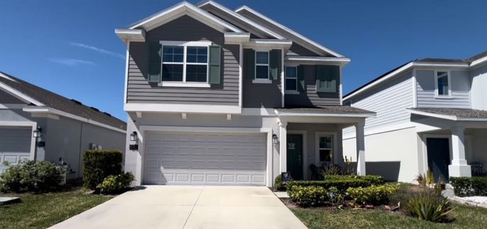 Attached, Exterior, Facade, American Craftsman