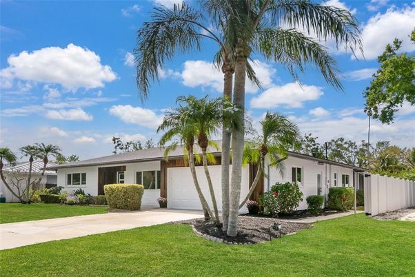 Attached, Backyard, Exterior, Facade, Ranch