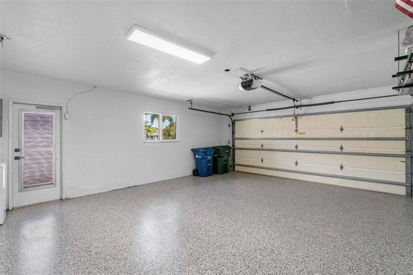Garage, Interior