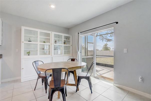 Dining room, Interior, Recessed Lighting