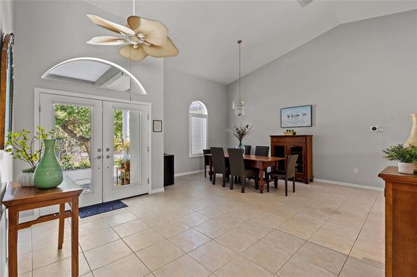 Dining room, Interior, Pendant Lights
