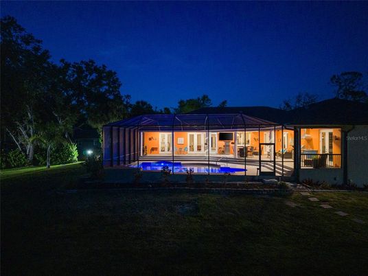 Backyard, Exterior, Pool
