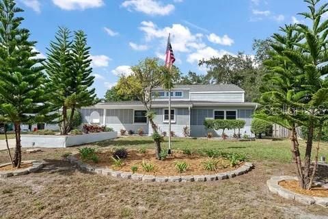 Backyard, Exterior, Facade, Ranch