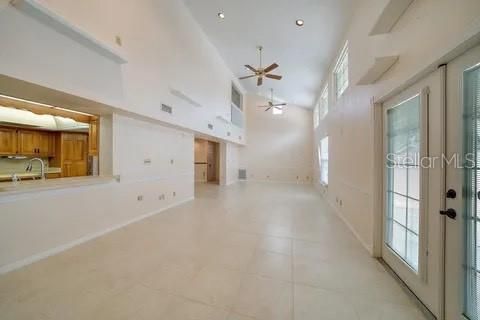 Empty room, Interior, Kitchen, Recessed Lighting