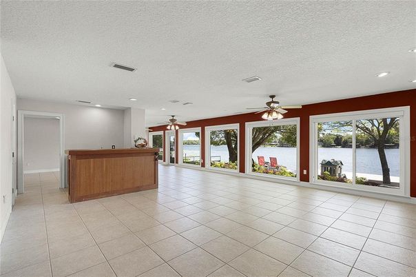 Empty room, Interior, Recessed Lighting, Water