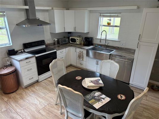 Dining room, Interior, Kitchen, Stainless Steel Appliances