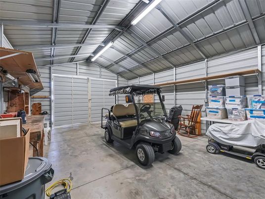 Garage, Interior