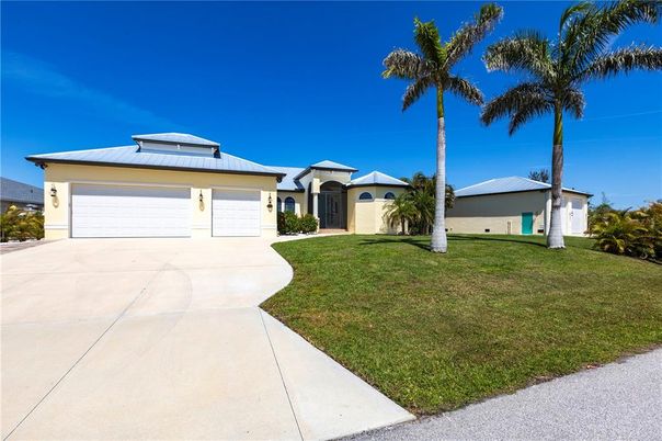 Attached, Backyard, Exterior, Facade, Ranch