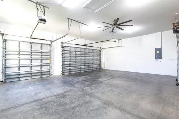 Garage, Interior