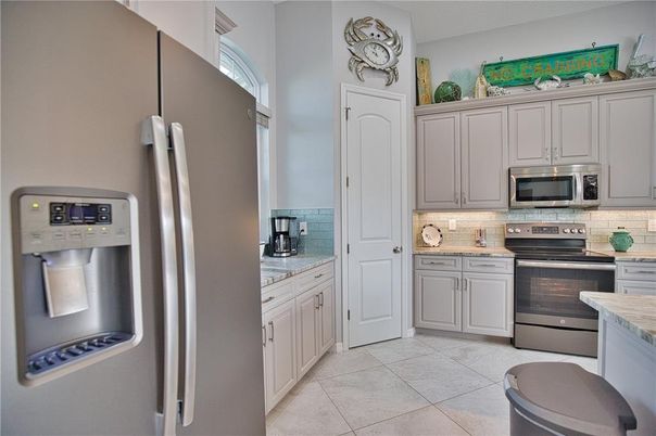 Interior, Kitchen, Stainless Steel Appliances