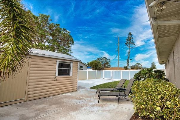 Backyard, Exterior