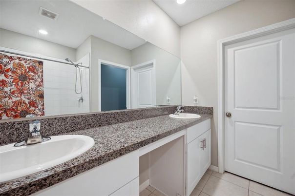 Bathroom, Dual Sink Vanities, Interior, Recessed Lighting