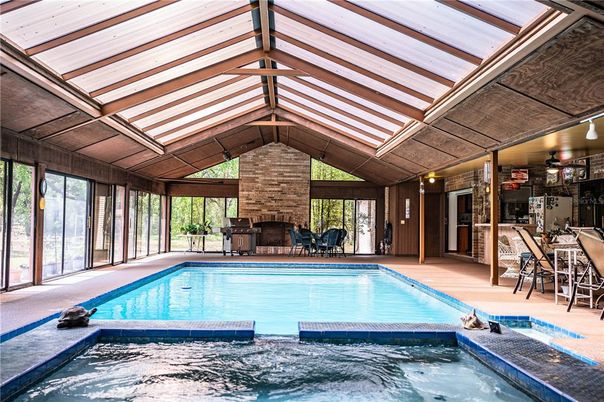 Interior, Pool, Sun Room