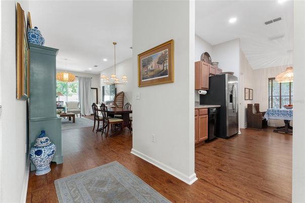 Chandelier, Dining room, Interior, Kitchen, Pendant Lights, Recessed Lighting, Wood Texture Flooring