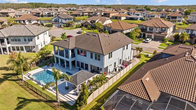 Exterior, Drone