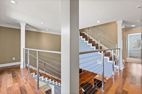 Interior, Recessed Lighting, Wood Texture Flooring