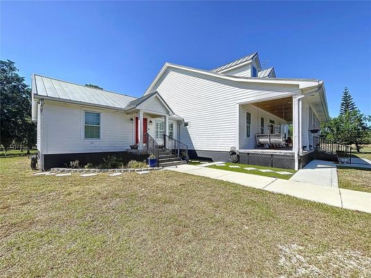 Backyard, Exterior, Facade, Farmhouse