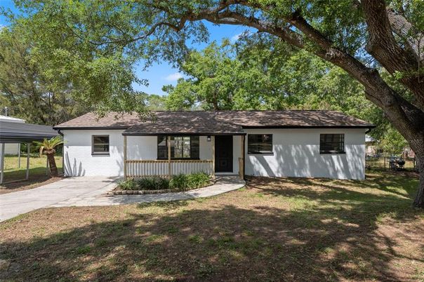 Backyard, Exterior, Facade, Ranch