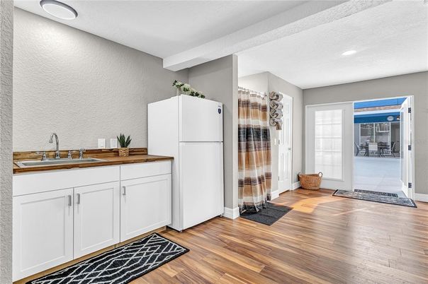 Interior, Kitchen, Recessed Lighting, Wood Texture Flooring