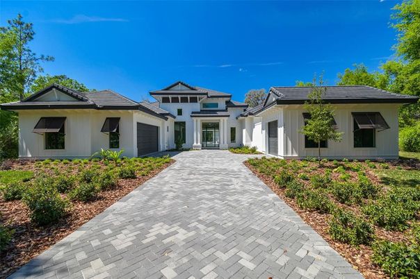 Attached, Exterior, Facade, Mediterranean