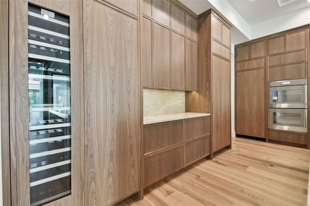 Interior, Stainless Steel Appliances, Wood Texture Flooring
