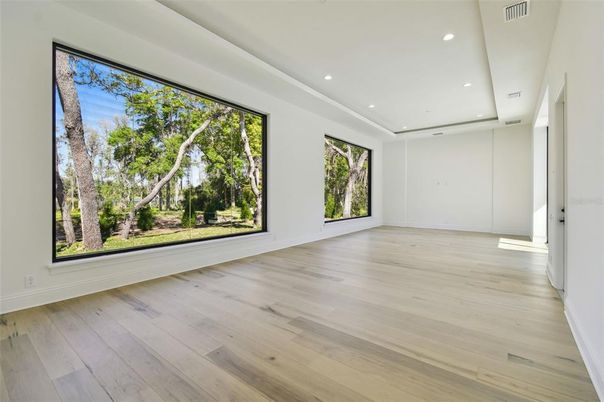 Empty room, Interior, Recessed Lighting, Wood Texture Flooring