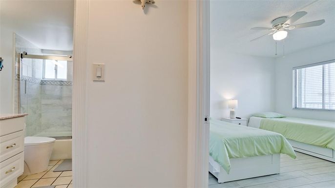 Bathroom, Bedroom, Glass Shower, Interior