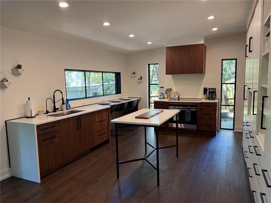 Interior, Kitchen, Recessed Lighting, Water, Wood Texture Flooring