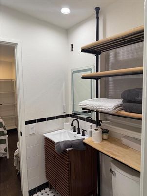 Bathroom, Interior, Recessed Lighting, Wood Texture Flooring