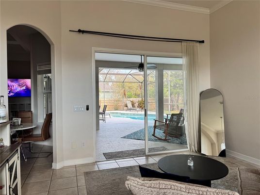 Interior, Pool, Sun Room