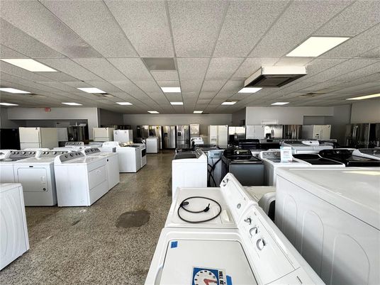 Interior, Kitchen, Recessed Lighting, Washer