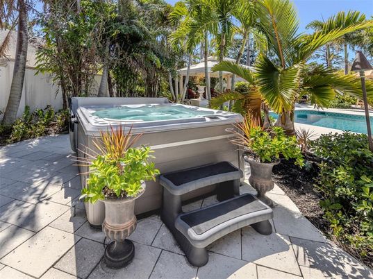 Exterior, Hot Tub
